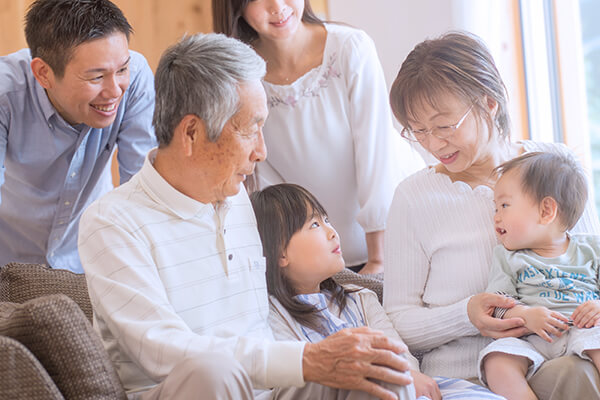 お子さまからご年配の方まで丁寧に診療